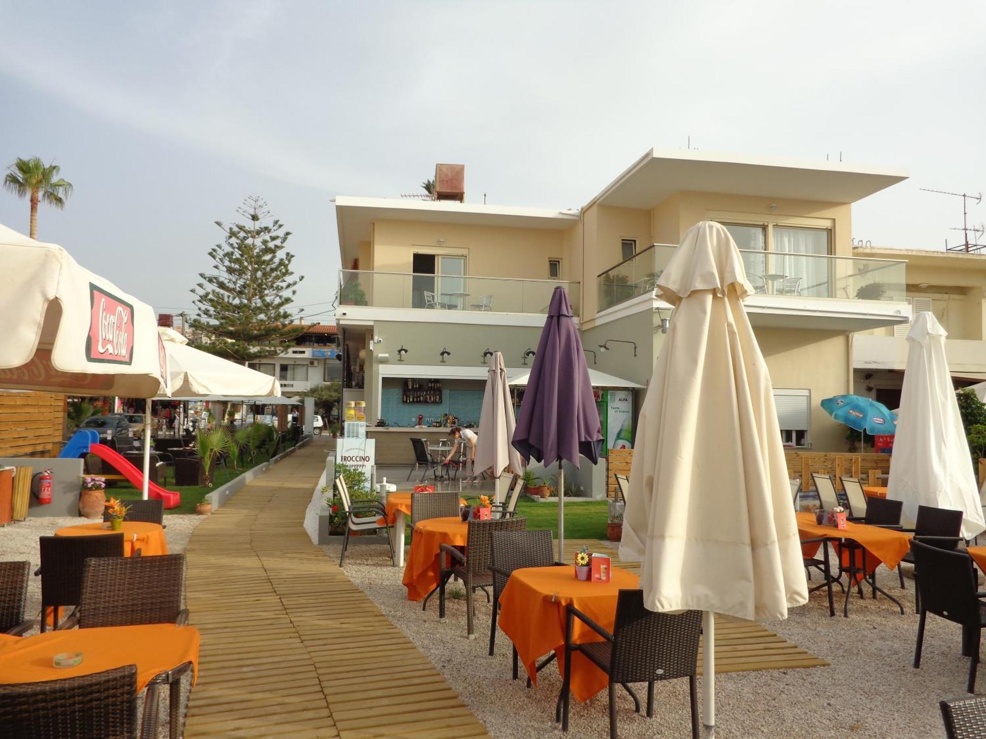 Litinakis Studios Sea View & Litinakis Studios Garden View 700 Meters Away Agia Marina  Ngoại thất bức ảnh