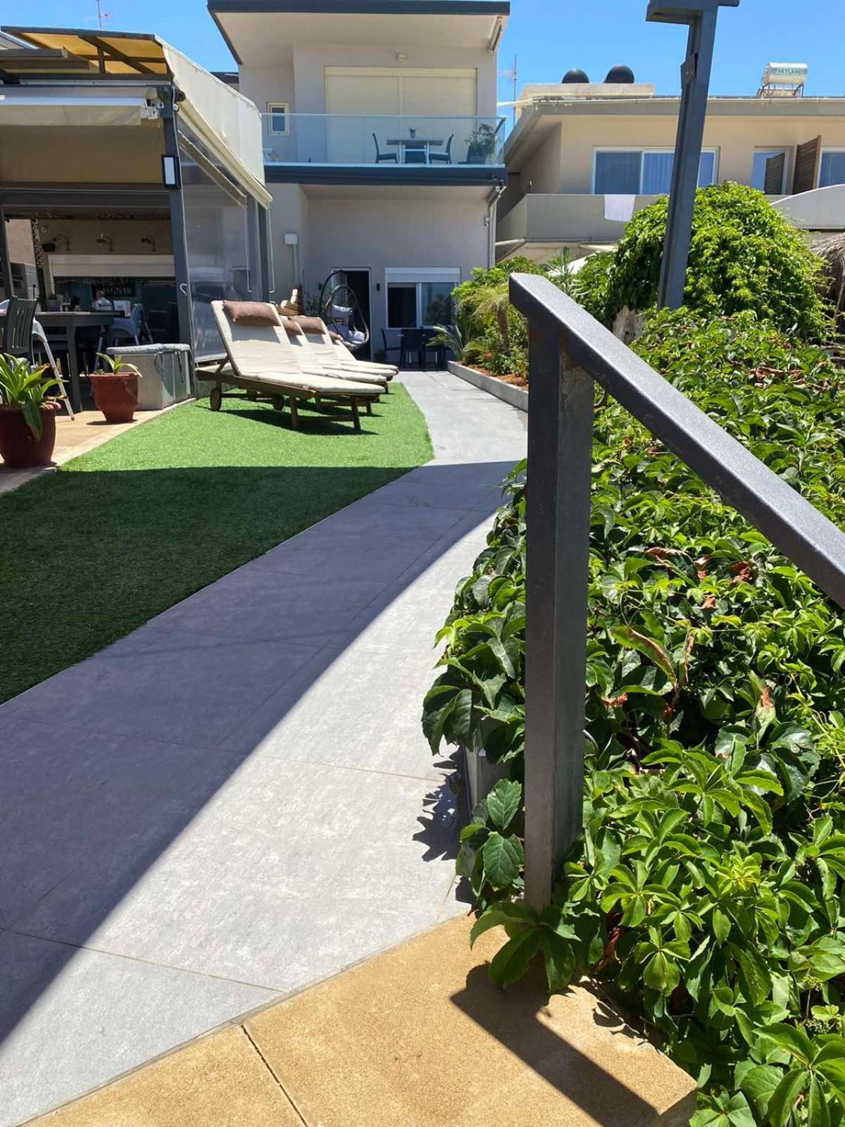 Litinakis Studios Sea View & Litinakis Studios Garden View 700 Meters Away Agia Marina  Ngoại thất bức ảnh