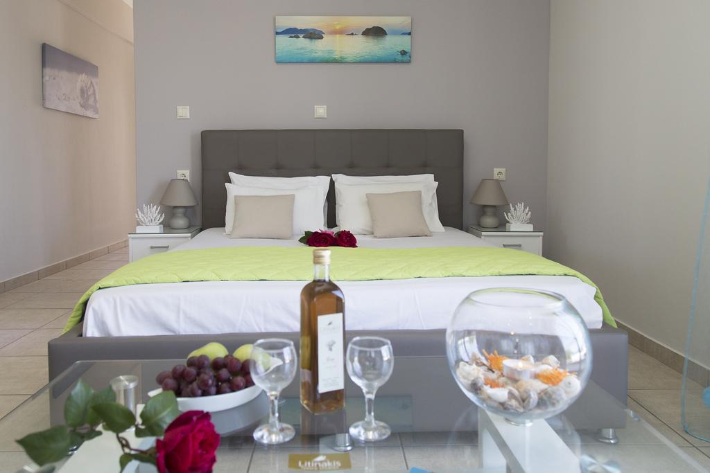 Litinakis Studios Sea View & Litinakis Studios Garden View 700 Meters Away Agia Marina  Ngoại thất bức ảnh